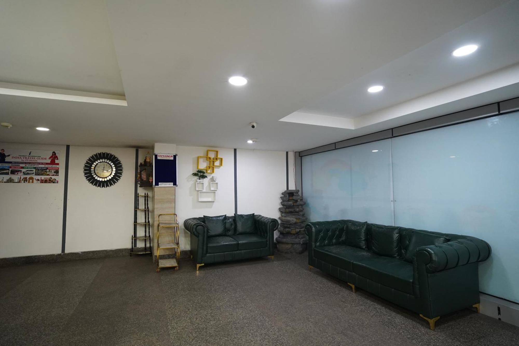 Lyf Corporate - Kirti Nagar Hotel