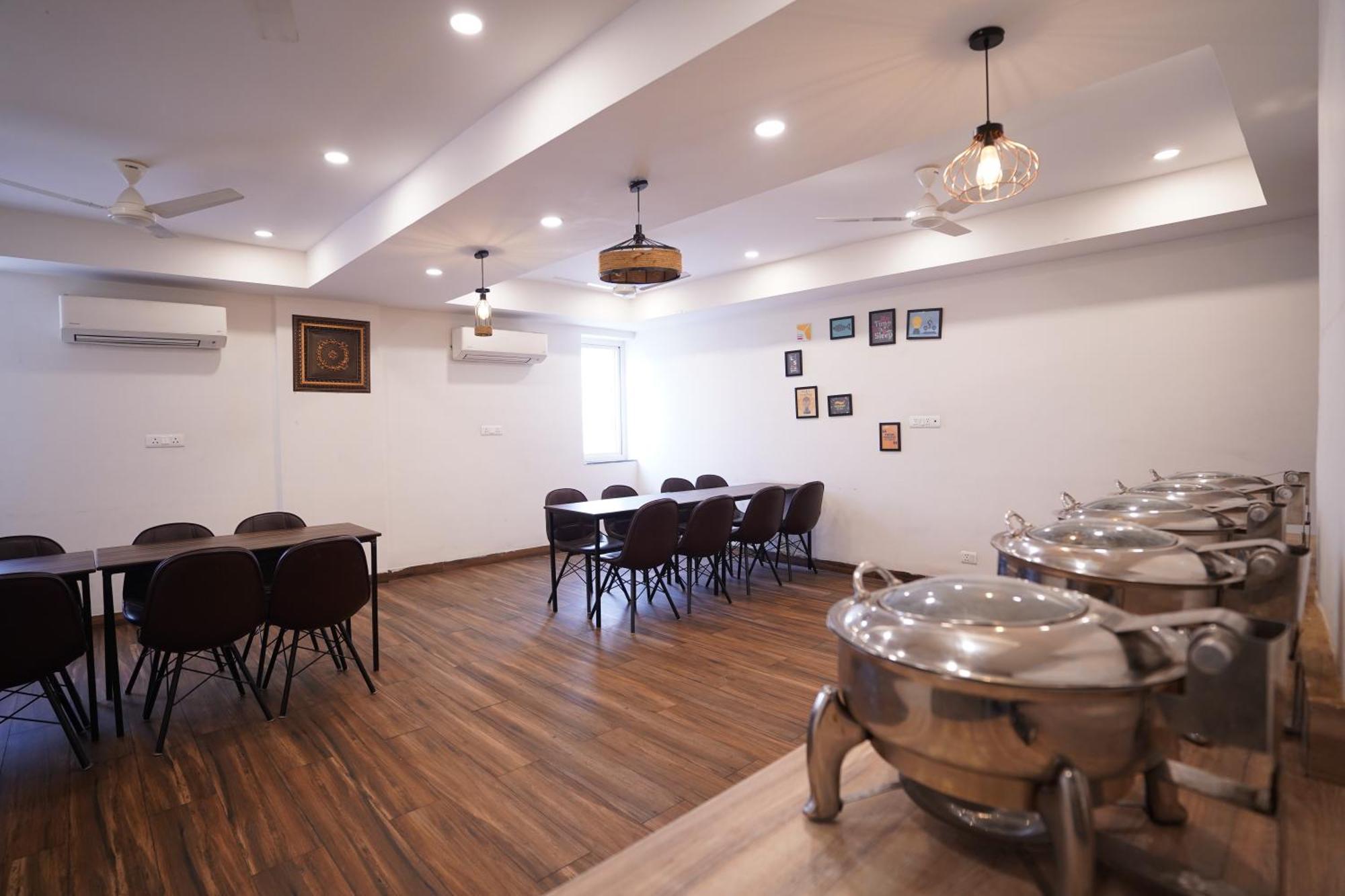 Lyf Corporate - Kirti Nagar
