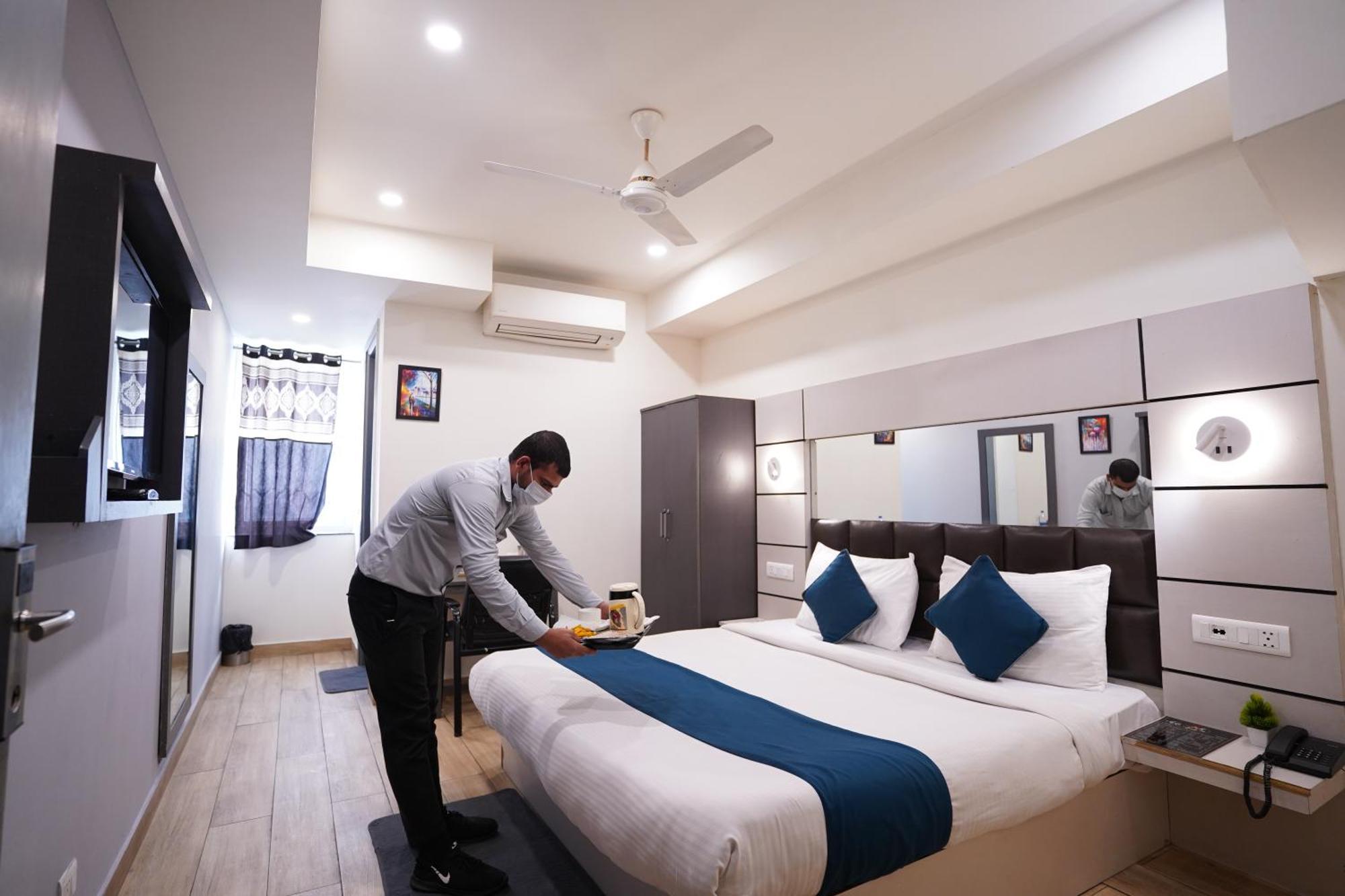 Lyf Corporate - Kirti Nagar 3* New Delhi
